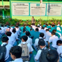 Amanat Apel Pagi Kapolsek Karangmojo: Asah Potensi dan Bentuk Karakter Siswa